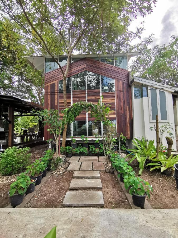 Baangaimuan Bed and Breakfast Lamphun Eksteriør billede