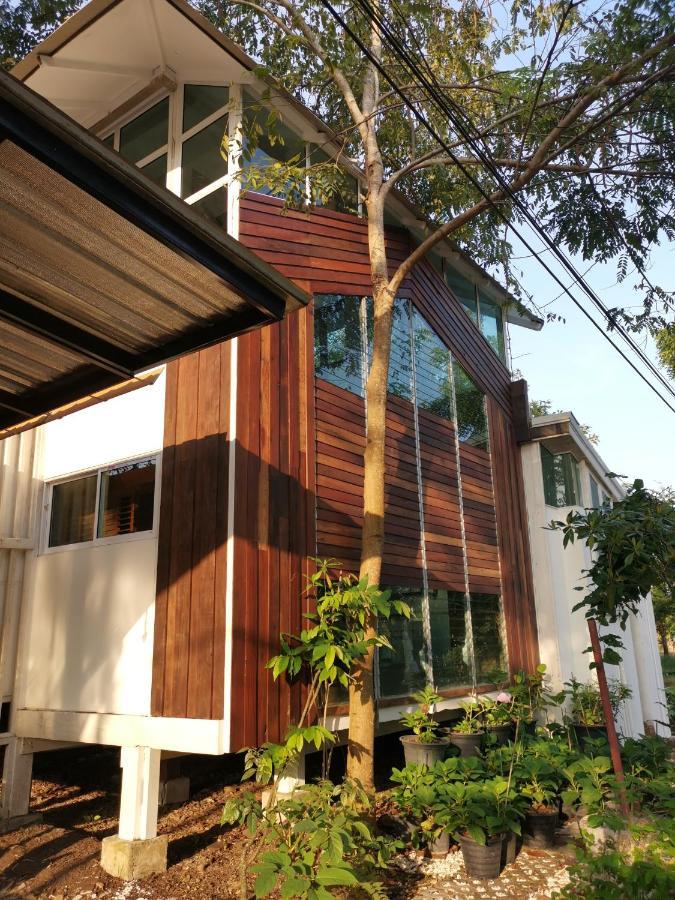 Baangaimuan Bed and Breakfast Lamphun Eksteriør billede